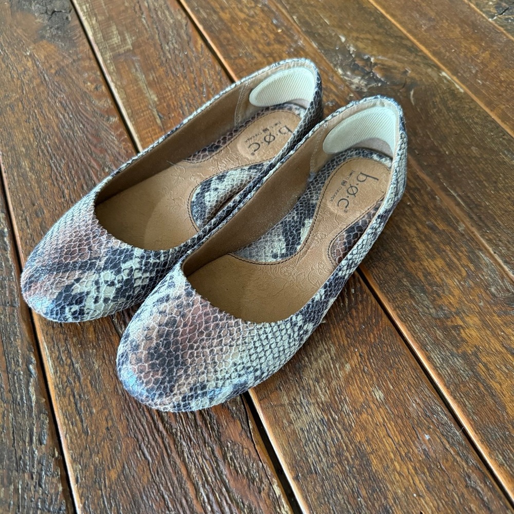BOC Born Concept Snakeskin Print Ballet Flats Slip On Shoes Ladies 7